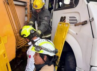 Tenía placas vencidas el micro que fue arrollado por el tren en Puebla